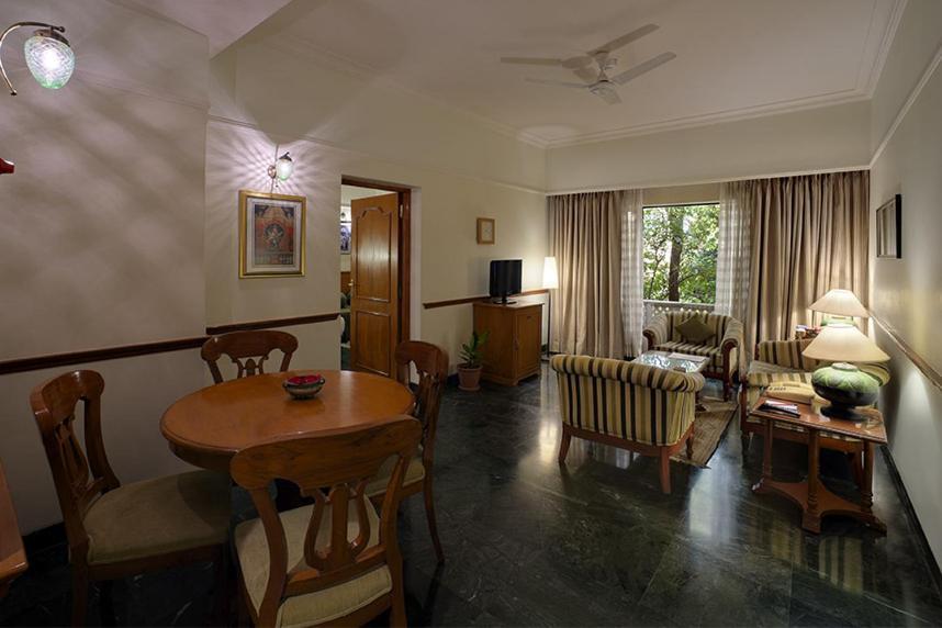 Renest Shraddha Inn - Shirdi Bagian luar foto